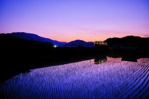 明日に向かって